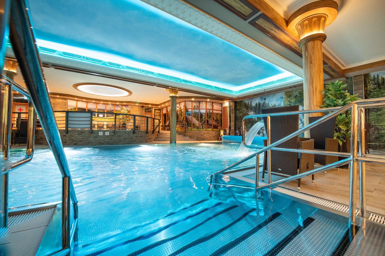 Aqua Sport*** Hotel Puchov Exterior photo